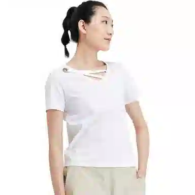 TRAVELA T