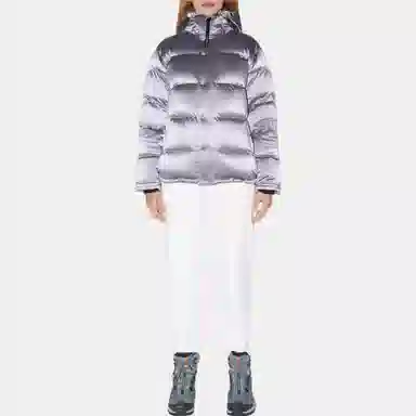 ARITZIA Super Puff Liquid Shine