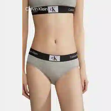 CKCalvin Klein CK96 SS23 Jennie