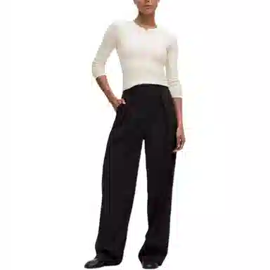 lululemon Hold Tight T