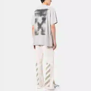 OFF-WHITE T