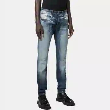 DIESEL FW22 2019 D-Strukt