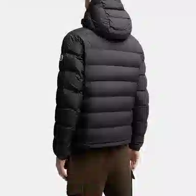 Moncler FW25 Laveraet