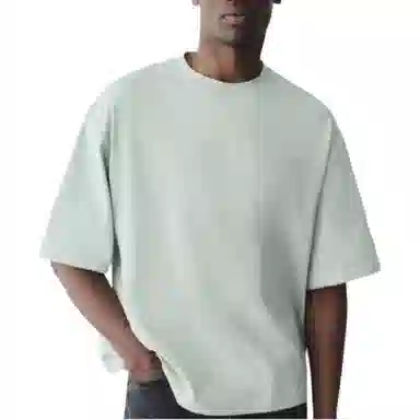 HM T