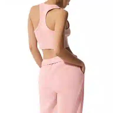 alo yoga JISOO
