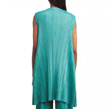 PLEATS PLEASE ISSEY MIYAKE