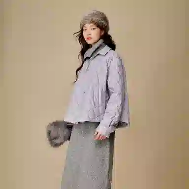 茵曼 衬衫式无胆防绒菱格宽松外套不臃肿小个子宝藏显瘦冬季短款平价轻薄保暖时尚抓绒内胆氛围羽绒服 女款