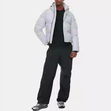 Aritzia TNA Super Puff Shorty