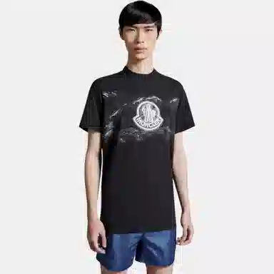 Moncler T