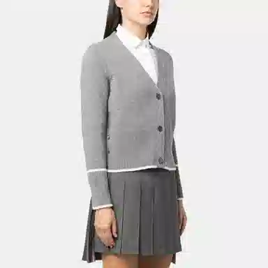 THOM BROWNE V
