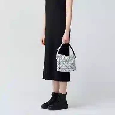 ISSEY MIYAKE Baguette 6