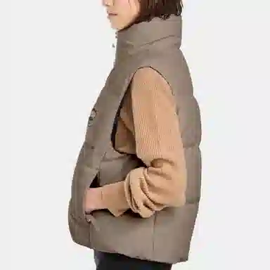 Canada Goose SS25 Grandview logo