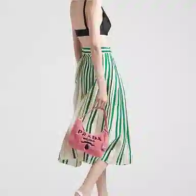 Prada Re-Edition 2000 Pink