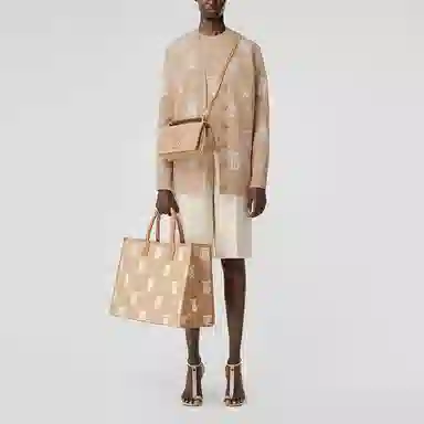 Burberry SS22