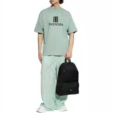 Balenciaga T