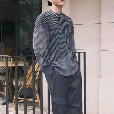 PHANTACI BERGUNDY GAP SWEATER 2023