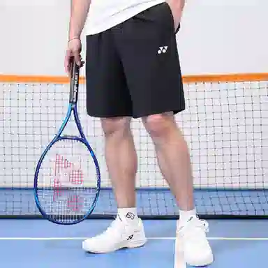 YONEX