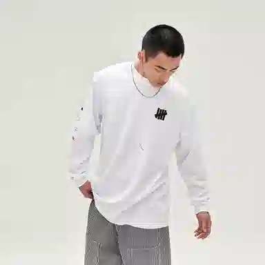 UNDEFEATED SS23 LogoT