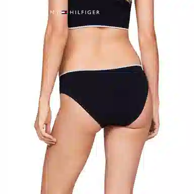 Tommy Hilfiger 1