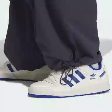 adidas Originals Parachute Trousers M