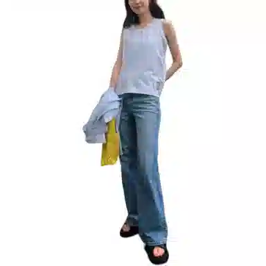 UNIQLO x Anya Hindmarch SS25 T