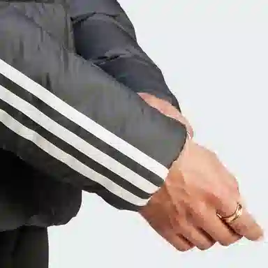 adidas Essentials Midweight Down Hooded Jacket 600