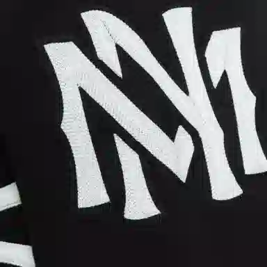 Mitchell Ness x MASTERMIND WORLD Logo