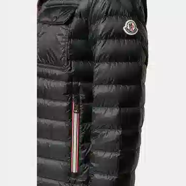 Moncler SS22 Logo