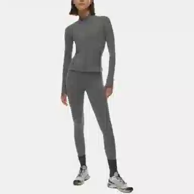 ARITZIA TnAction TnaLIFE Relay Zip-Up