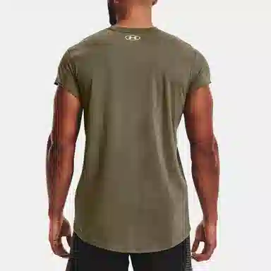 Under Armour T