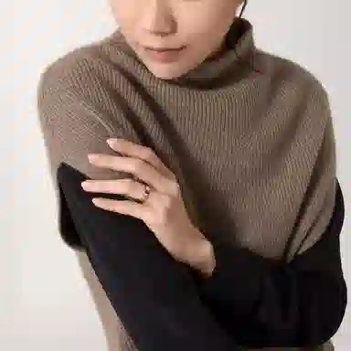 Cartier C de Cartier Ring