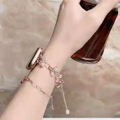Akkerds Apple watch