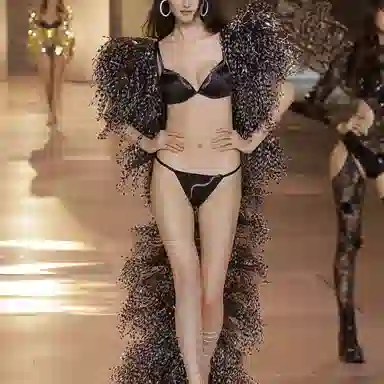 Victoria's Secret Very Sexy Snake Shine Lightly LinedB