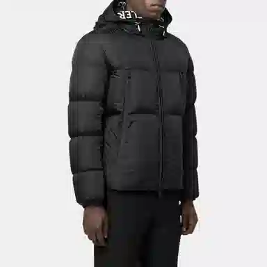 Moncler FW22 logo