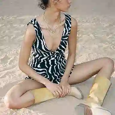 Realisation Par VThe Isabelli