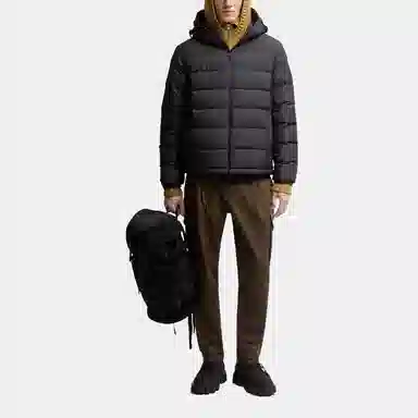 Moncler FW25 Laveraet