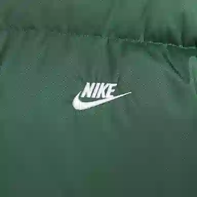 Nike ClubTherma-FIT logo