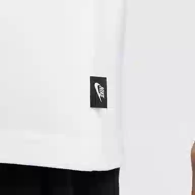 Nike Sportswear Essentials Premium T