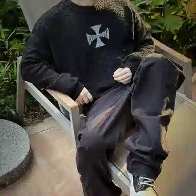 Askyurself Cross Knit Sweater Black