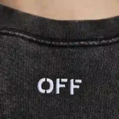 OFF-WHITE