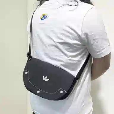 adidas originals Logo