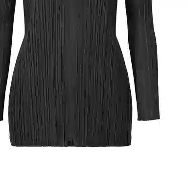 PLEATS PLEASE ISSEY MIYAKE