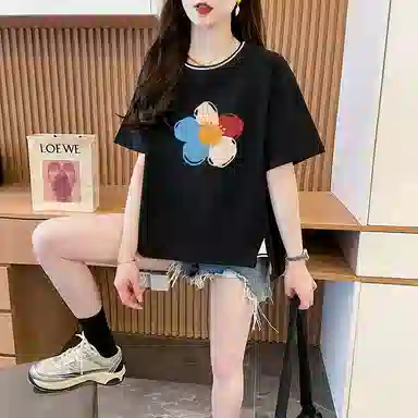 LAKESI T