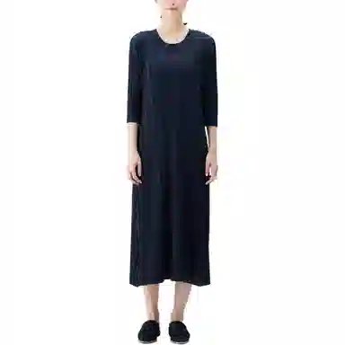 PLEATS PLEASE ISSEY MIYAKE