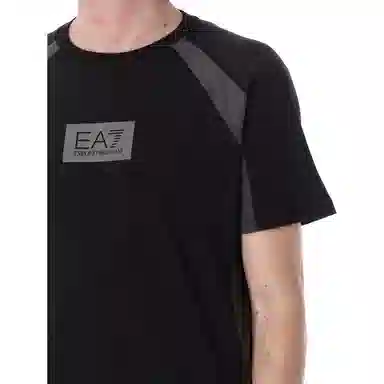 EMPORIO ARMANI SS23 EA7 T