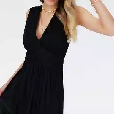 DIANE VON FURSTENBERG V