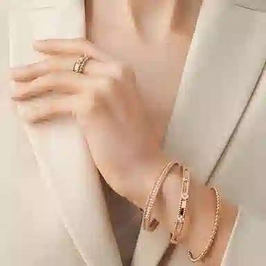 Van Cleef & Arpels Perlée Sweet Clovers Bracelet Rose Gold