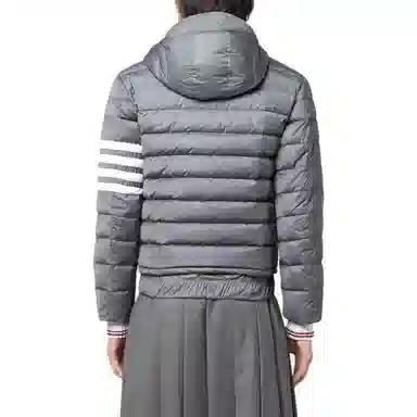 THOM BROWNE FW22