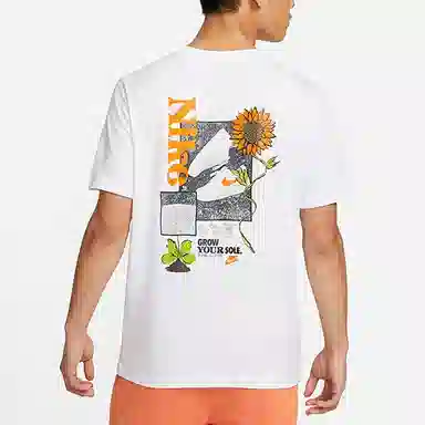Nike Logo Graphic T-Shirt