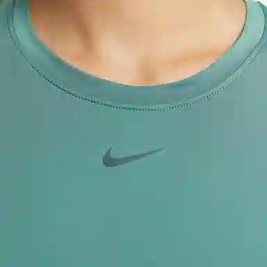 Nike One Classic Dri-FIT logo T